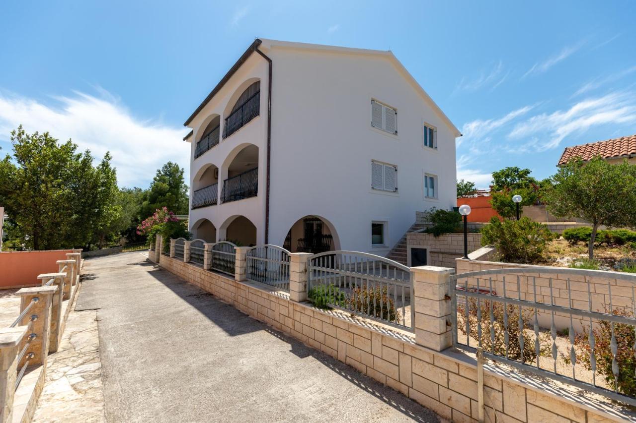 Apartments Villa Maja Rogoznica  Luaran gambar